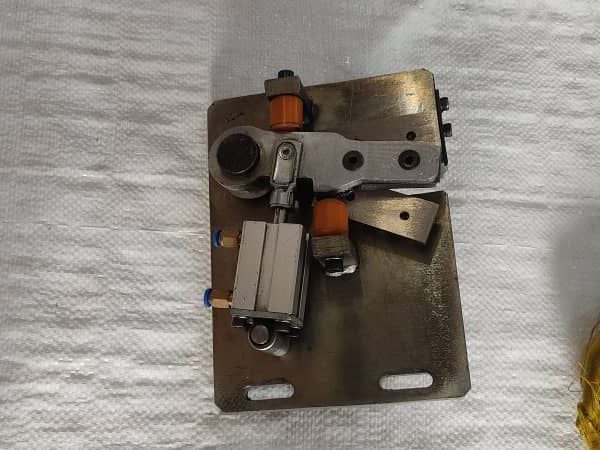 قیچی دوخت و برش